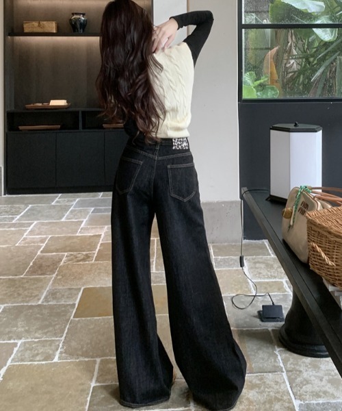 FREE STYLISTS(フリー スタイリスト)の「YUGA_YGMC High-waisted baggy denim pants(デニムパンツ・レディース・ブラック/インディゴブルー・S/M/L)」の9枚目の写真