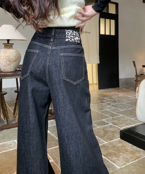 FREE STYLISTS(フリー スタイリスト)の「YUGA_YGMC High-waisted baggy denim pants(デニムパンツ・レディース・ブラック/インディゴブルー・S/M/L)」の6枚目の写真