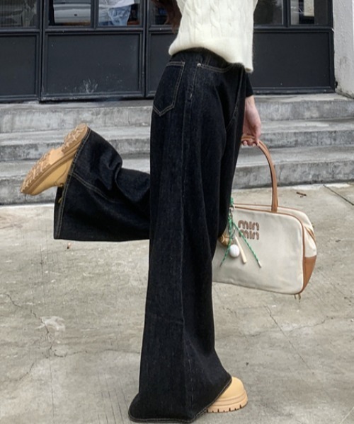 FREE STYLISTS(フリー スタイリスト)の「YUGA_YGMC High-waisted baggy denim pants(デニムパンツ・レディース・ブラック/インディゴブルー・S/M/L)」の8枚目の写真