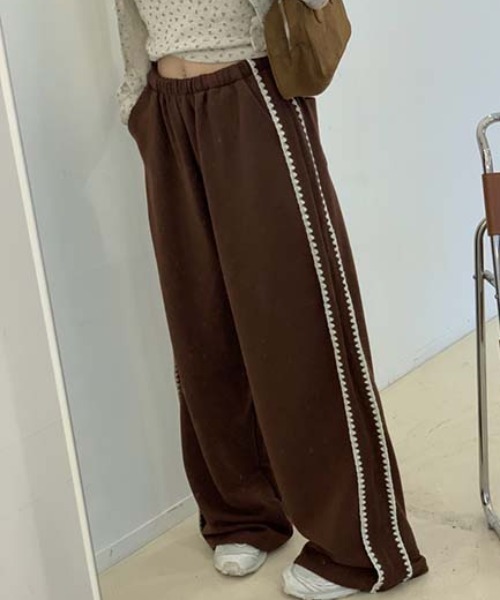 FREE STYLISTS（フリー スタイリスト）の「YUGA_YGMC Side stitch easy sweatpants（スウェットパンツ・レディース・ライトグレー/ブラウン・FREE）」の11枚目の写真