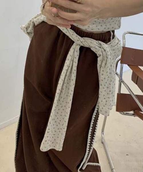 FREE STYLISTS（フリー スタイリスト）の「YUGA_YGMC Side stitch easy sweatpants（スウェットパンツ・レディース・ライトグレー/ブラウン・FREE）」の10枚目の写真