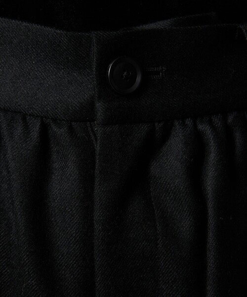 AEWEN MATOPH（イウエン マトフ）の「＜AEWEN MATOPH＞パネルギャザーパンツ（その他パンツ・レディース・ブラック/オフホワイト/モカ・34/36/38）」の16枚目の写真