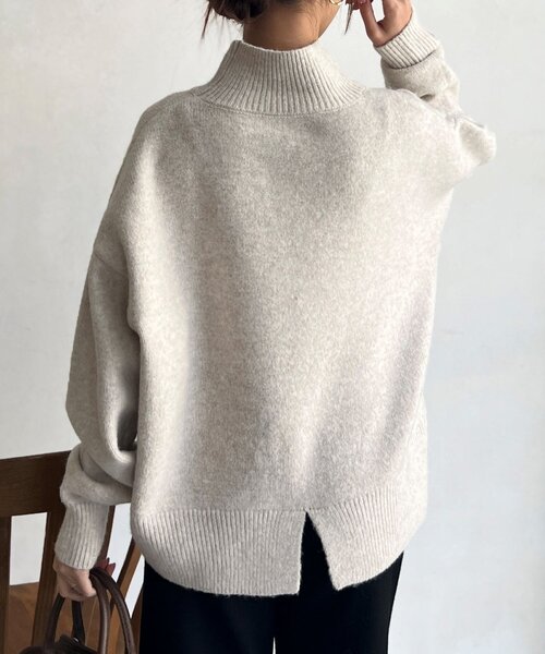 Chez toi(シェトワ)の「BACKスリットハイネックニットプルオーバー(ニット/セーター・レディース・ピンク/ホワイト/ブラウン/オフホワイト・FREE)」の5枚目の写真
