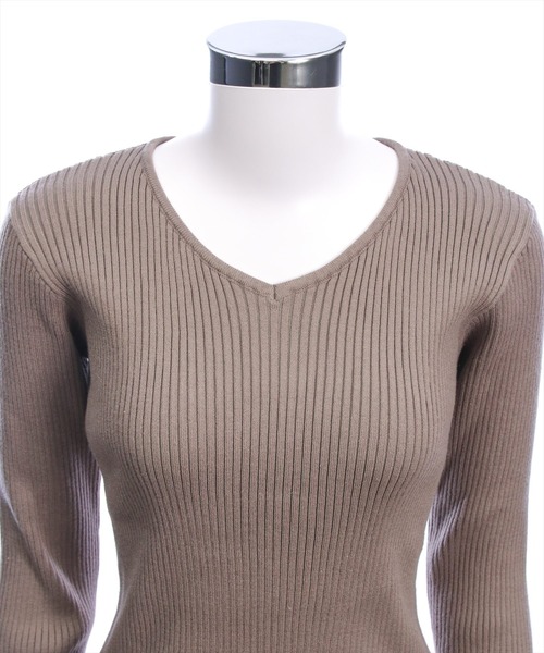 CLEAR BASIC（クリアベーシック）の「袖口レースニットトップス[オフィスカジュアル 着回し抜群 大人]≪AW新作≫（ニット/セーター・レディース・ブラック/グレイッシュベージュ/アイボリー・F）」の13枚目の写真