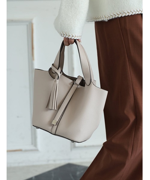 Edit Sheen(エディットシーン)の「タッセル付きハンディトート(ハンドバッグ・レディース・ダークブラウン/ベージュ/ブラック/オレンジ・FREE)」の9枚目の写真