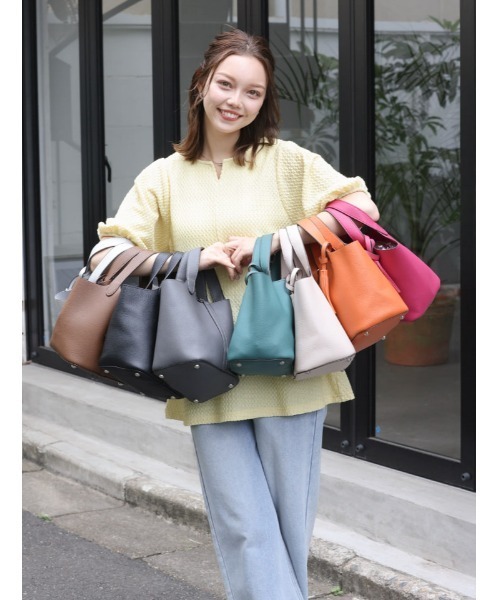Edit Sheen(エディットシーン)の「【新色追加】タッセル付きハンディトート(ハンドバッグ・レディース・ダークブラウン/ベージュ/ブラック/オレンジ/ダークグリーン/ダークグレー/ピンク/シルバー・FREE)」の22枚目の写真