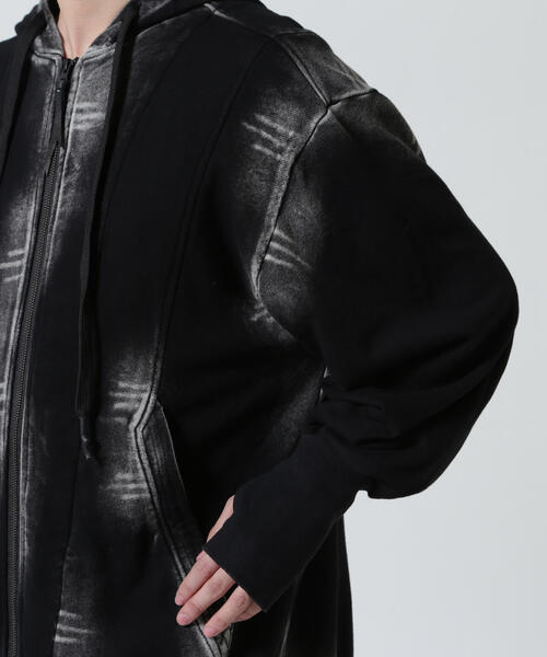 KMRii（ケムリ）の「KMRii/ケムリ/Cordoba Long Parka_02（パーカー・メンズ・ブラック・2）」の2枚目の写真