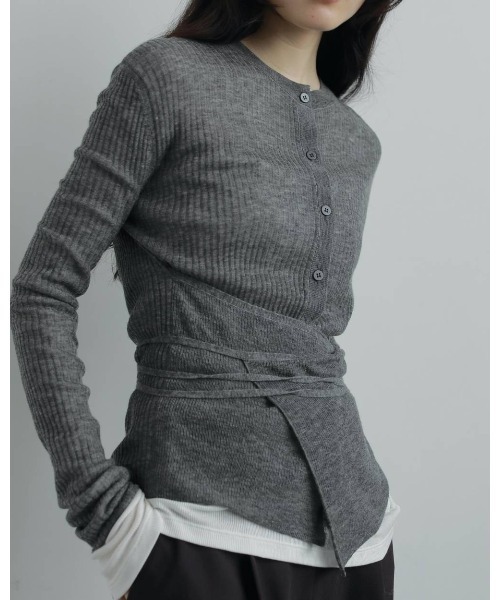 anuke（アンヌーク）の「anuke Wool Cachecoeur Cardigan（カーディガン/ボレロ・レディース・ダークグレー/オフホワイト・FREE）」の2枚目の写真