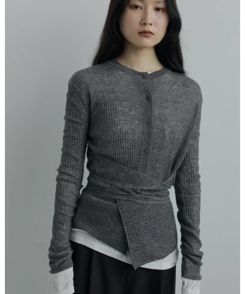 anuke（アンヌーク）の「anuke Wool Cachecoeur Cardigan（カーディガン/ボレロ・レディース・ダークグレー/オフホワイト・FREE）」の14枚目の写真