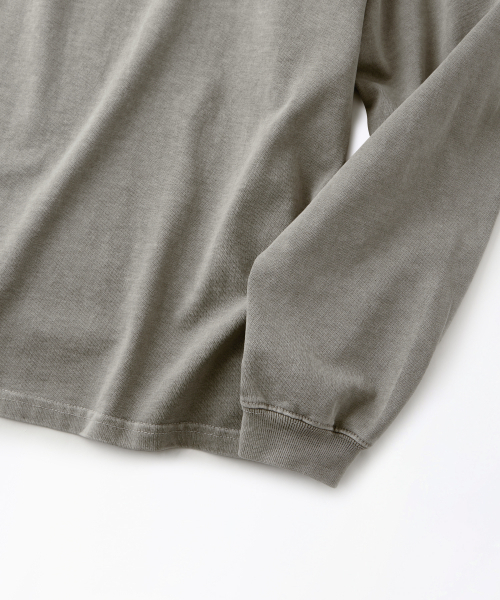 OUTSTANDING(アウトスタンディング)の「MIL SERIES LONG SLEEVE(VIET NAM TIGER)_PIGMENT KHAKI(Tシャツ/カットソー・レディース・その他・SMALL/MEDIUM/LARGE)」の4枚目の写真