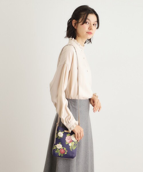 LAURA ASHLEY(ローラアシュレイ)の「カミール柄 ミニ ショルダー(ショルダーバッグ・レディース・アイボリー系/ピンク系5/ブルー系その他2・00)」の8枚目の写真