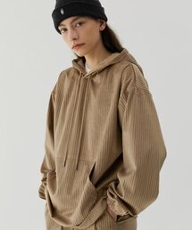 TRIP LE SENS（トリップ ル センス）の「ユニセックス ベルベット プリーツフード_ベージュブラウン（パーカー）」