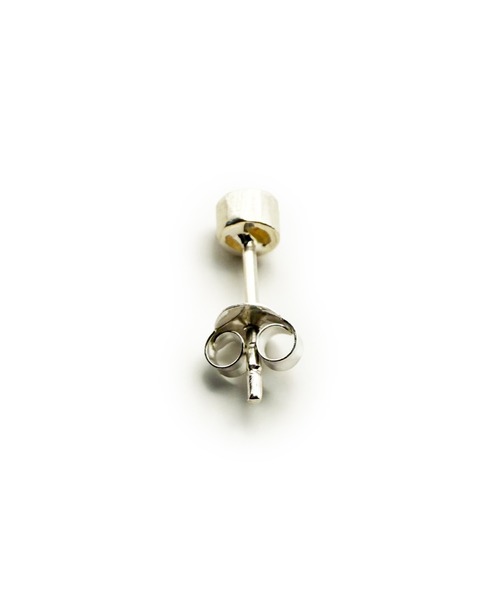 THEATER(シアター)の「THEATER シアター ジルコニアストーントップシルバーキャッチピアス S size(ピアス(両耳用)・レディース・ブラック/クリア・FREE)」の7枚目の写真