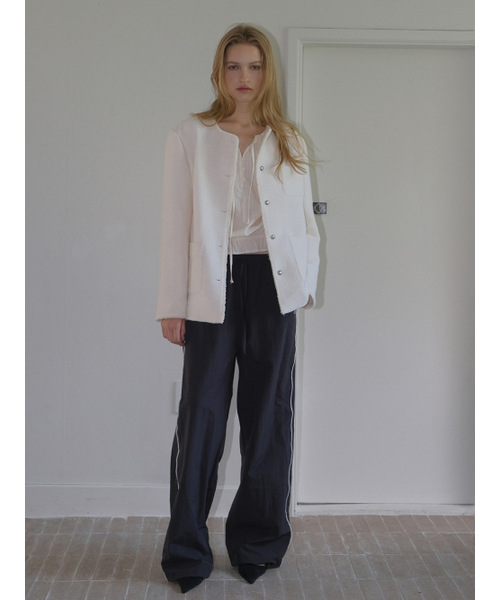 ETMON(エトモン)の「Round Fringe Tweed Jacket, Ivory(その他アウター・レディース・その他・F)」の2枚目の写真
