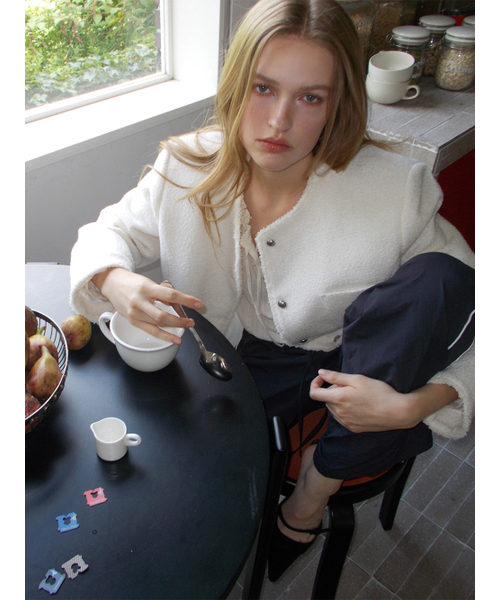 ETMON(エトモン)の「Round Fringe Tweed Jacket, Ivory(その他アウター・レディース・その他・F)」の5枚目の写真
