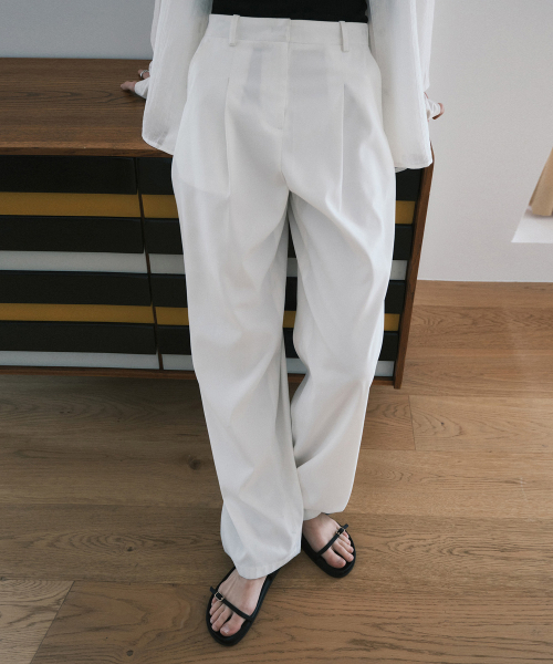 MONGDOL(モンドル)の「エッセンシャルワンツータックワイドパンツホワイト MDPT049WHITE(その他パンツ・レディース・その他・LARGE/MEDIUM/SMALL)」の1枚目の写真