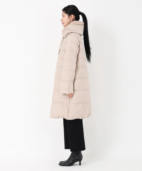 STRAWBERRY-FIELDS（ストロベリーフィールズ）の「スムースタフタ_フェイクファー衿ダウンコート（ダウンジャケット/コート・レディース・ブラック/ベージュ・2）」の11枚目の写真