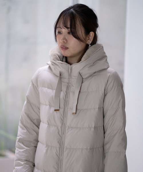 STRAWBERRY-FIELDS（ストロベリーフィールズ）の「スムースタフタ_フェイクファー衿ダウンコート（ダウンジャケット/コート・レディース・ブラック/ベージュ・2）」の7枚目の写真