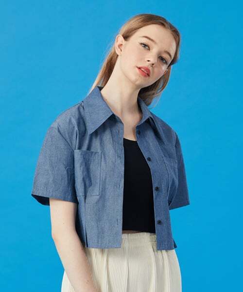 KOLEAT（コレット）の「WOMEN クロップスリム ブルー デニム 半袖シャツ [BLUE] クロップティ 半袖（シャツ/ブラウス・レディース・その他・FREE）」の5枚目の写真