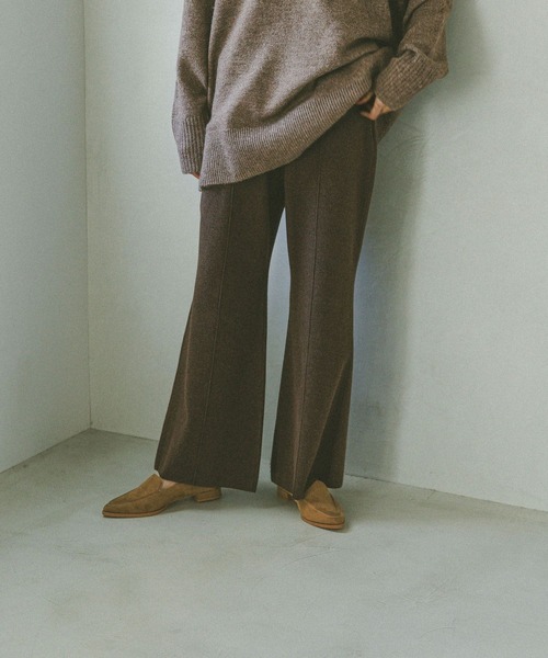 GLOBAL WORK（グローバルワーク）の「フワフワHugmeフレアパンツ/597985（その他パンツ・レディース・ダークブラウン/ブラック/チャコールグレー・MEDIUM/LARGE）」の17枚目の写真