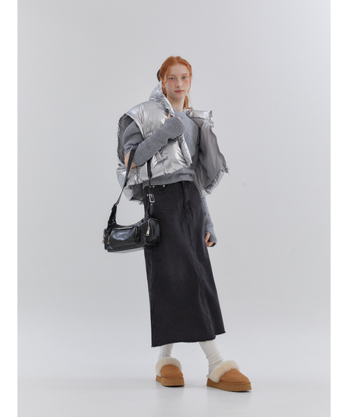 ANOETIC(アノエティック)の「CLASSIC DENIM MAXI LONG SKIRT_DARK GREY(スカート・レディース・チャコール・MEDIUM/SMALL)」の2枚目の写真