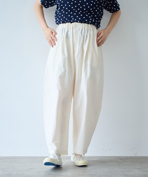 bulle de savon（ビュルデサボン）の「コットン/キュプラ 高密度ブロード パンツ（その他パンツ・レディース・アイボリー/ピンク/チャコールグレー・FREE）」の8枚目の写真