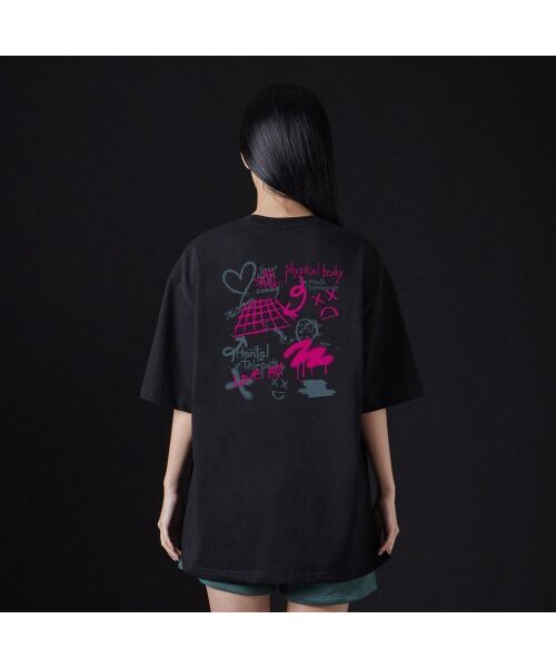 ASTRAL PROJECTION（アストラルプロジェクション）の「[オーバーサイズ]グラフィティ13番手綿ラウンドネック半袖Tシャツ_ブラック（Tシャツ/カットソー・メンズ・その他・X-LARGE/LARGE/MEDIUM）」の3枚目の写真