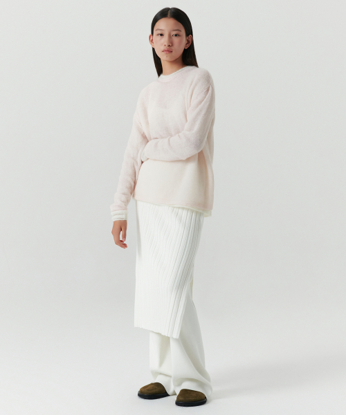 LEVAR（レバー）の「Mohair Sheer Round Knit - Pale Pink（ニット/セーター・レディース・ピンク・FREE）」の3枚目の写真