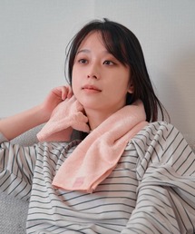 Mofuwa（モフワ ）の「Mofuwa ヒアルロン酸入り マイクロファイバーフェイスタオル4枚セット（タオル）」