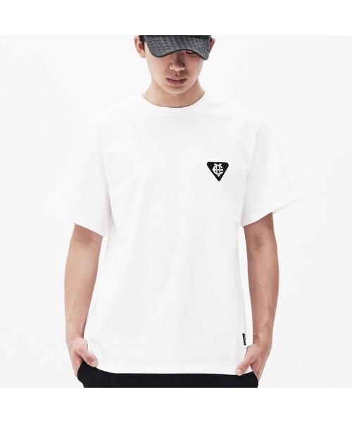EIGHTVOLUME(エイトボリューム)の「EVパッチエンブレムホワイトT(Tシャツ/カットソー・メンズ・その他・LARGE/MEDIUM)」の4枚目の写真