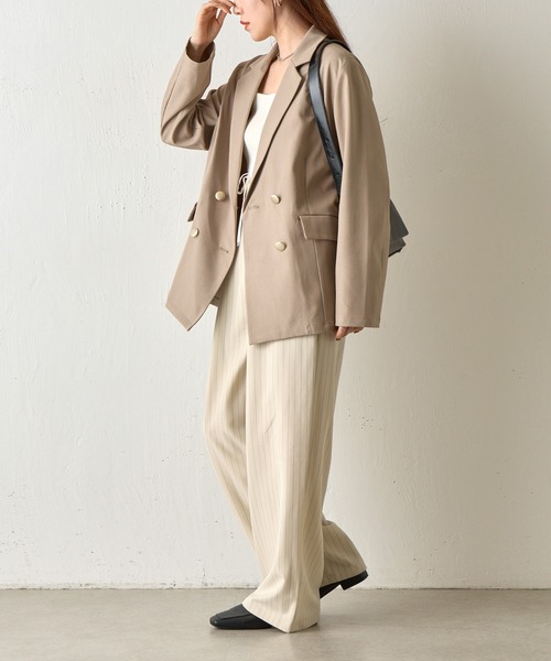 COLONY 2139(コロニートゥーワンスリーナイン)の「金釦ダブルテーラードジャケット(テーラードジャケット・レディース・グレー/ネイビー/ベージュ・FREE)」の17枚目の写真