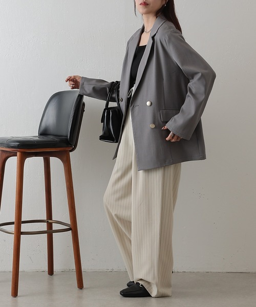 COLONY 2139(コロニートゥーワンスリーナイン)の「金釦ダブルテーラードジャケット(テーラードジャケット・レディース・グレー/ネイビー/ベージュ・FREE)」の9枚目の写真