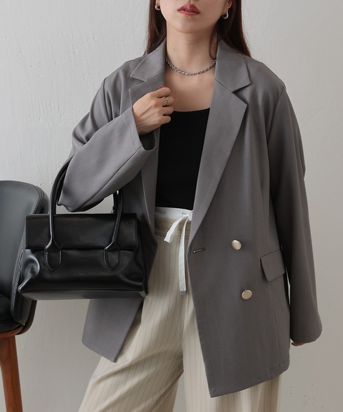 COLONY 2139(コロニートゥーワンスリーナイン)の「金釦ダブルテーラードジャケット(テーラードジャケット・レディース・グレー/ネイビー/ベージュ・FREE)」の4枚目の写真