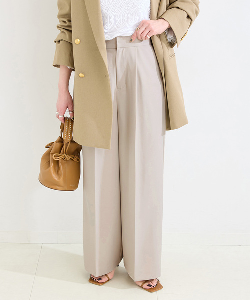 B.C STOCK(ベーセーストック)の「手洗い可 / ワイドストレートセンタープレスパンツ(スラックス・レディース・ネイビー/ベージュ・MEDIUM/SMALL)」の1枚目の写真