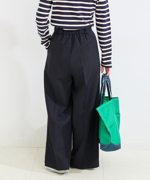 B.C STOCK(ベーセーストック)の「手洗い可 / ワイドストレートセンタープレスパンツ(スラックス・レディース・ネイビー/ベージュ・MEDIUM/SMALL)」の6枚目の写真