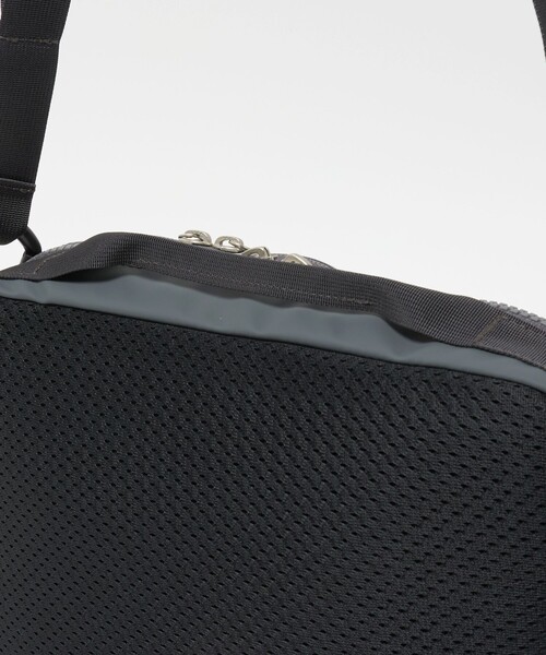 CIE（シー）の「＜CIE＞GRID3 ボトル ショルダーバッグ（ショルダーバッグ・メンズ・ダークグレー/ブラック・FREE）」の22枚目の写真