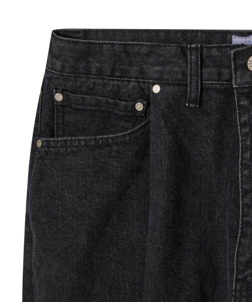 LORES（ロアス）の「Wide Tuck Denim Pants - Black（デニムパンツ・レディース・その他・M/L/XL）」の7枚目の写真