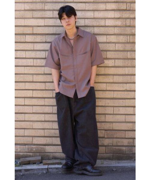 LORES（ロアス）の「Wide Tuck Denim Pants - Black（デニムパンツ・レディース・その他・M/L/XL）」の2枚目の写真