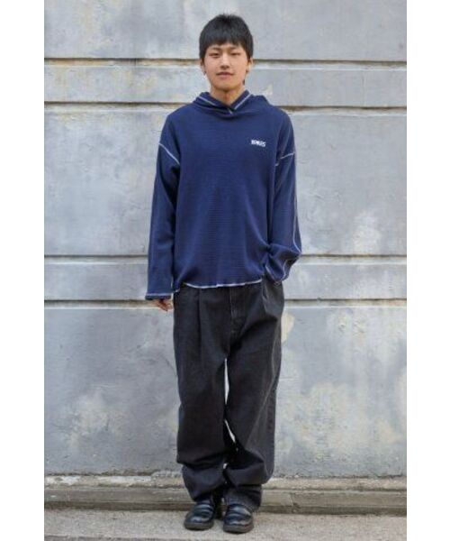 LORES（ロアス）の「Wide Tuck Denim Pants - Black（デニムパンツ・レディース・その他・M/L/XL）」の3枚目の写真