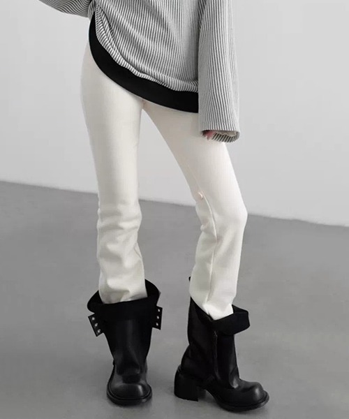 chuclla（チュクラ）の「【CHENTAITAI】リバーシブルヘム 2WAYフレアパンツ CTW26s003（その他パンツ・レディース・オフホワイト/ブラック・S/M/L）」の13枚目の写真