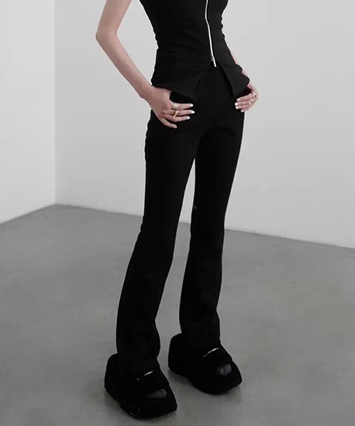 chuclla（チュクラ）の「【CHENTAITAI】リバーシブルヘム 2WAYフレアパンツ CTW26s003（その他パンツ・レディース・オフホワイト/ブラック・S/M/L）」の7枚目の写真