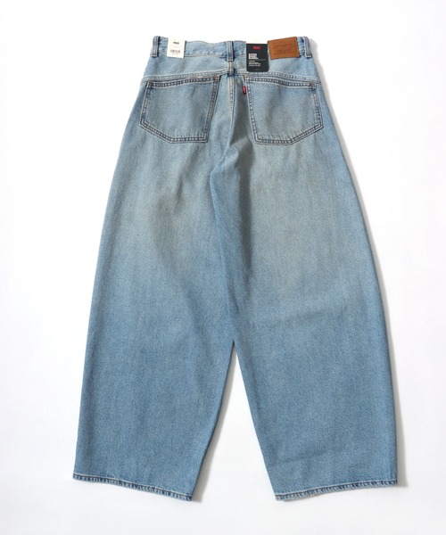 Levi's(リーバイス)の「Levi's(リーバイス)SUPER BAGGY BARREL ジーンズ/スーパーバギーバレルレッグデニム レディース ワイドデニム(デニムパンツ・レディース・ブルー系その他/ワンウォッシュ・25inch/26inch/27inch/24inch)」の3枚目の写真
