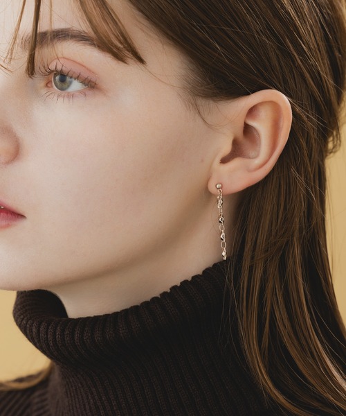 LA MUe（ラミュー）の「【LA MUe】日本製 モカムース チェーン ロングピアス（ピアス（両耳用）・レディース・ブラウン系その他2/ブラウン系その他/ブラウン・FREE）」の4枚目の写真