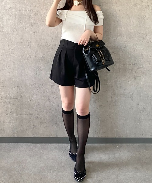 Mejoul(メジュール)の「【26年春夏新作】ハイウエスト Vカット タックショートパンツ(その他パンツ・レディース・ブラウン/ブラック・L/M)」の8枚目の写真