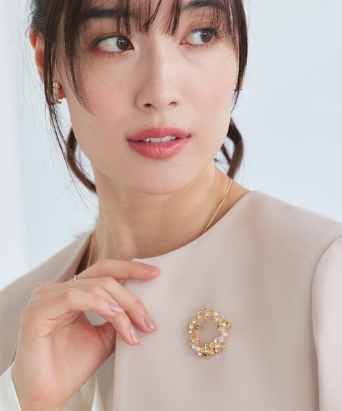 RUIRUE BOUTIQUE（ルイルエブティック）の「フラワーサークルブローチ（ブローチ/コサージュ・レディース・ゴールド/シルバー・FREE）」の3枚目の写真
