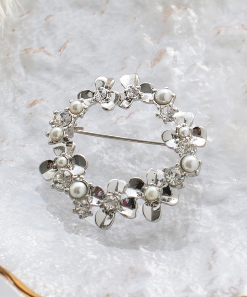 RUIRUE BOUTIQUE（ルイルエブティック）の「フラワーサークルブローチ（ブローチ/コサージュ・レディース・ゴールド/シルバー・FREE）」の6枚目の写真