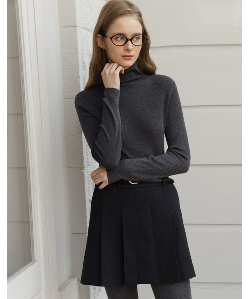 LAUTREDE MIN(ロートルドミン)の「Merino wool turtleneck knitwear(ニット/セーター・レディース・ブラック/アイボリー/グレー・FREE)」の4枚目の写真