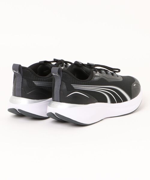 PUMA(プーマ)の「【PUMA】SOFTRIDE ムーブオン F WD(スニーカー・メンズ・ブラック・28.0cm/27.0cm/26.5cm/26.0cm)」の2枚目の写真
