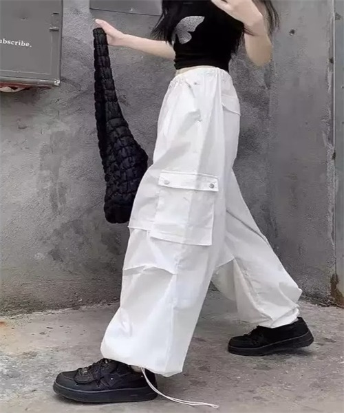 Dream garden(ドリームガーデン)の「レディース メンズライクルーズカーゴパンツ(カーゴパンツ・レディース・ブラック・3XL/2XL/XL/L/M/S)」の9枚目の写真