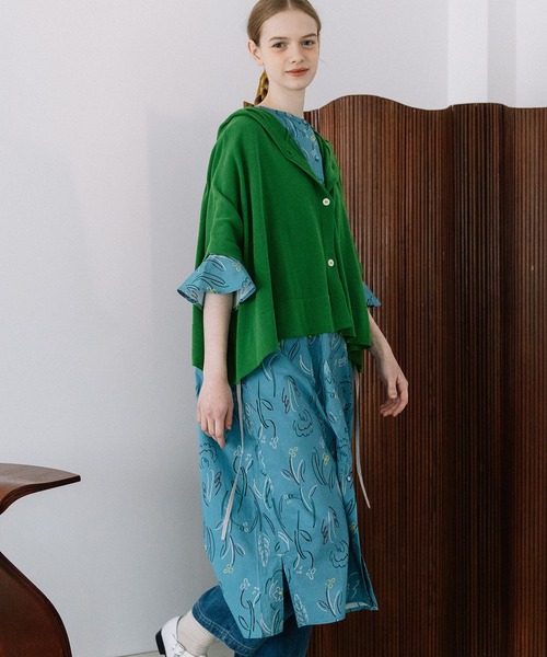 POU DOU DOU(プードゥドゥ)の「フーディニットポンチョ(カーディガン/ボレロ・レディース・グレー/グリーン/ラベンダー・3)」の7枚目の写真